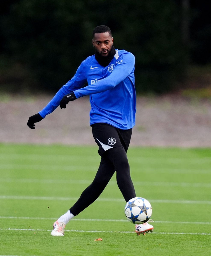 爱游戏娱乐-加时末段体能课后，切尔西调整名单备战欧冠，气氛紧张，阵容厚度经受考验的简单介绍